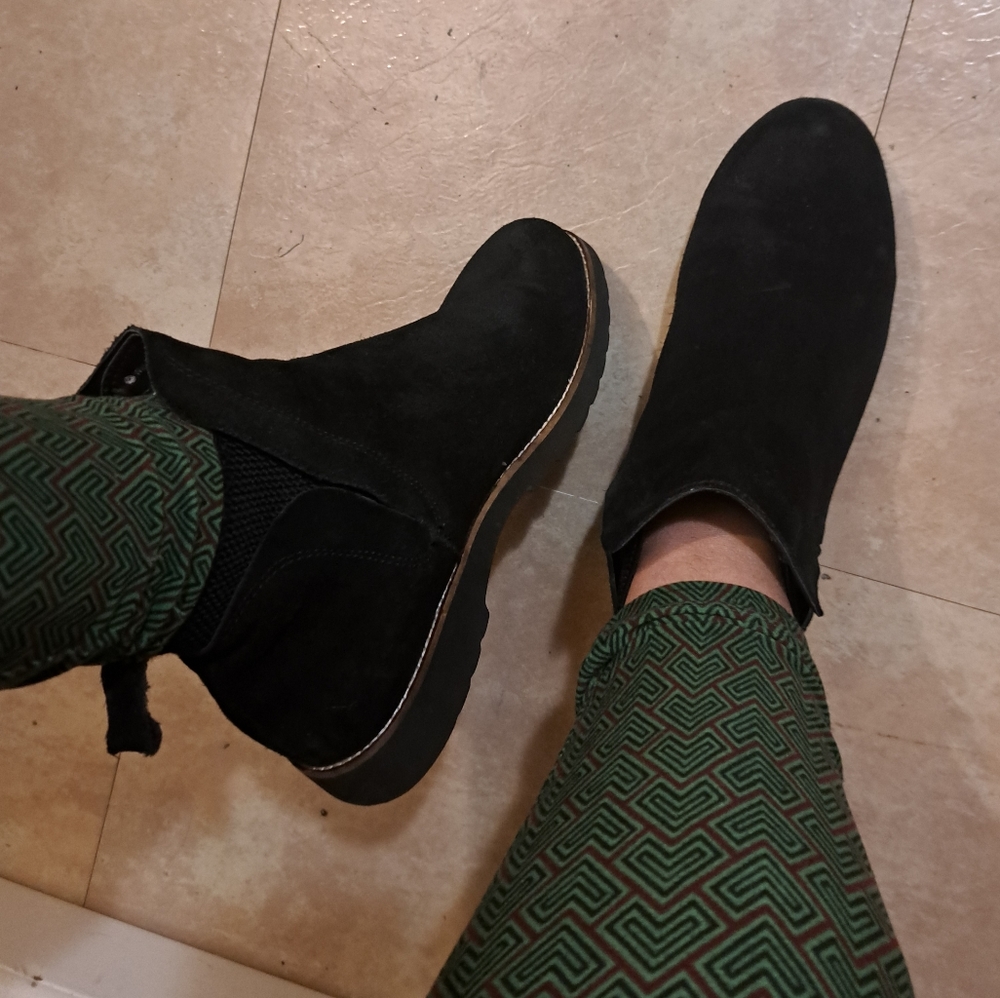 Blondo waterproof booties 9